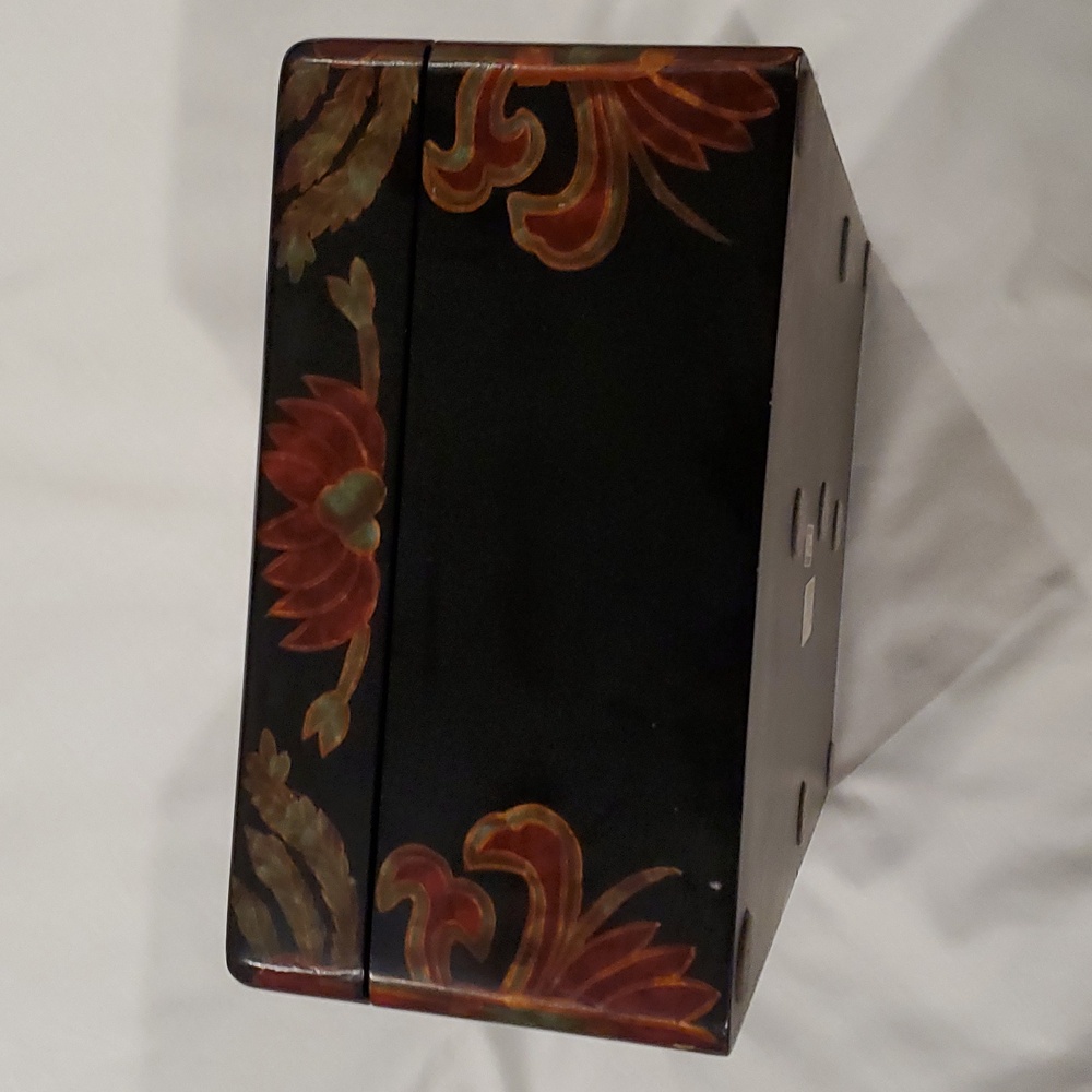 PERSIAN LAQUER WOOD BOX - Picture 3 of 5